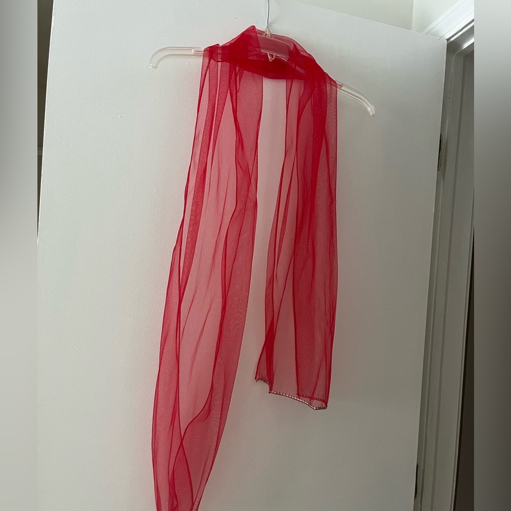 Red evening dress and shawl - Picture 9 of 11